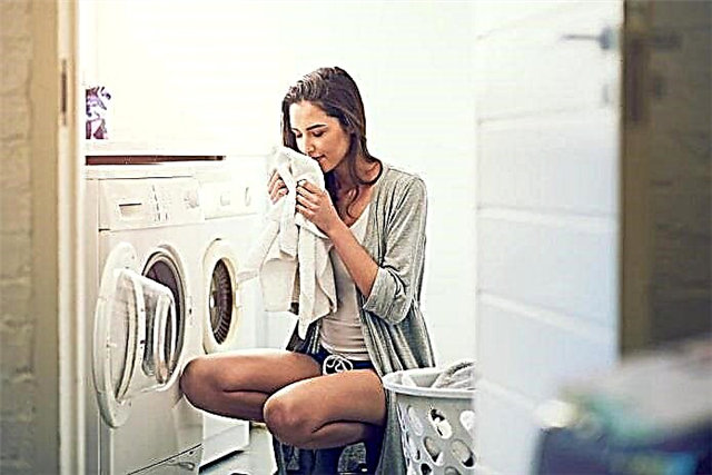 Kepiye carane ngilangi bau ing mesin cuci?